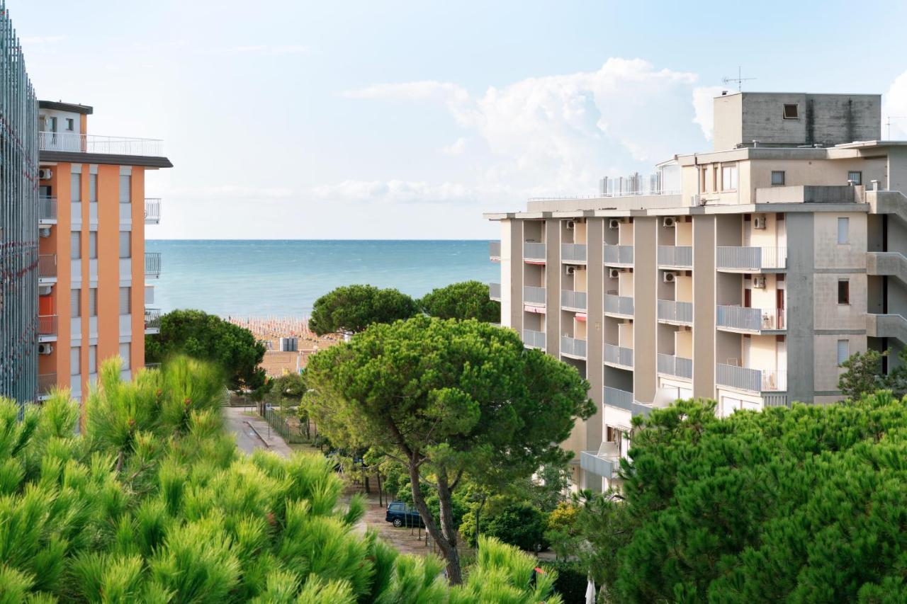 Hotel Golf ***S Bibione Bagian luar foto