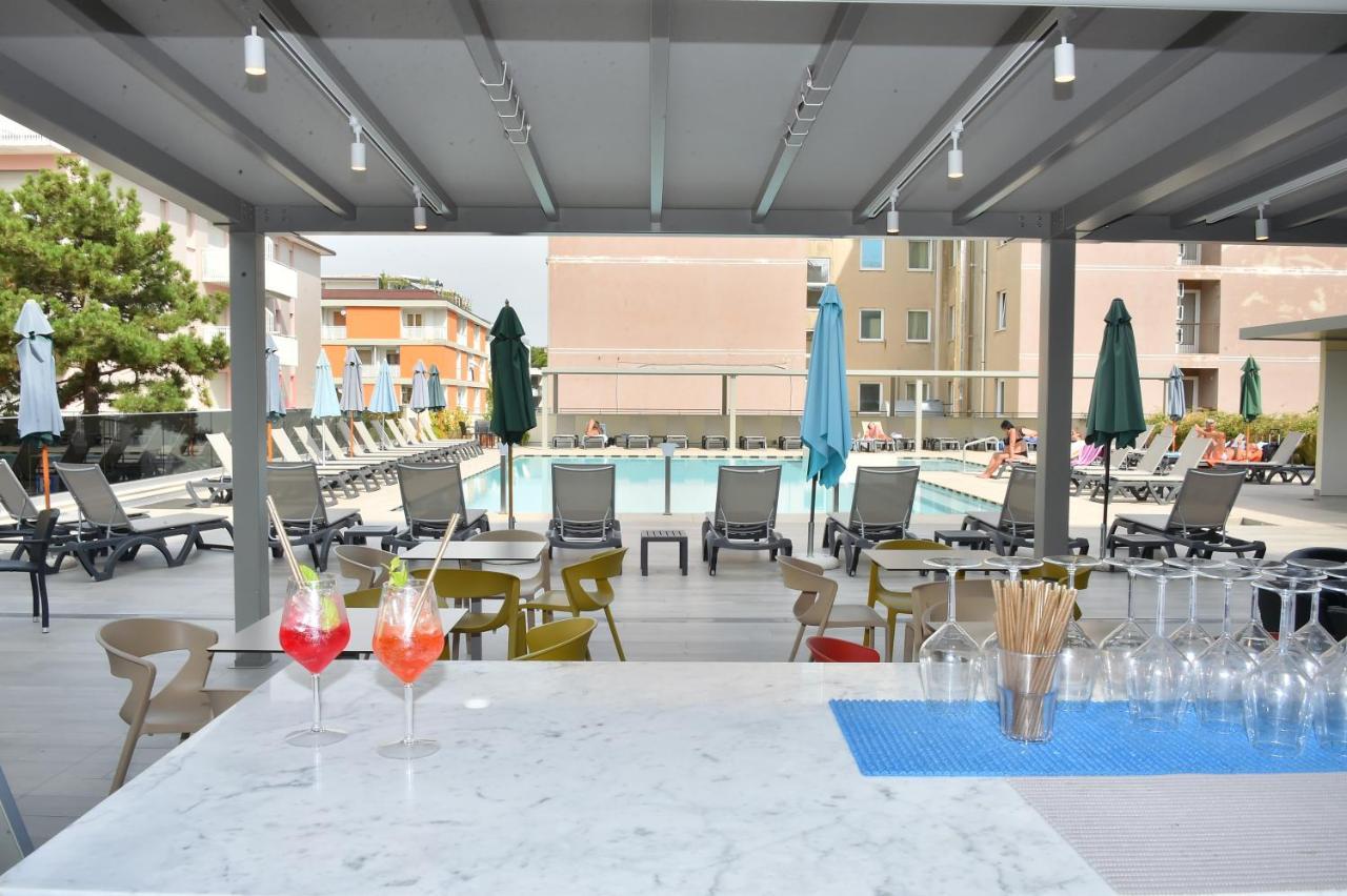 Hotel Golf ***S Bibione Bagian luar foto