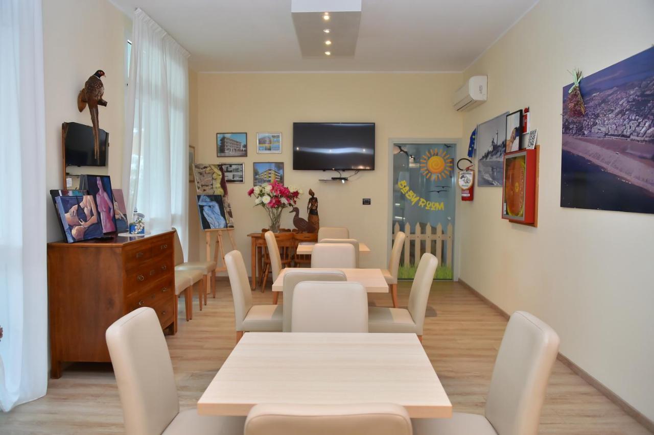 Hotel Golf ***S Bibione Bagian luar foto
