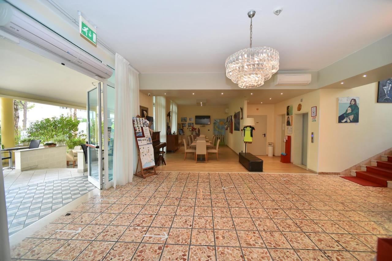 Hotel Golf ***S Bibione Bagian luar foto