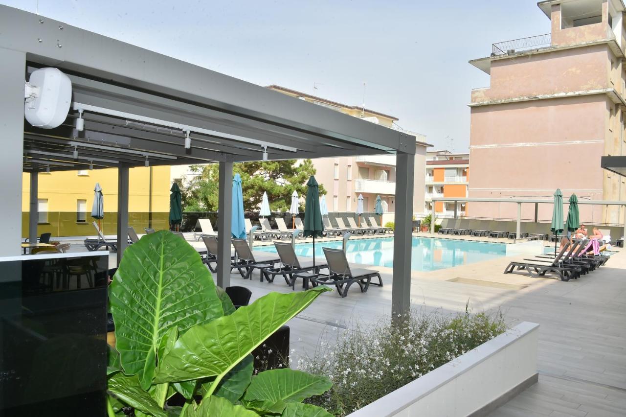 Hotel Golf ***S Bibione Bagian luar foto