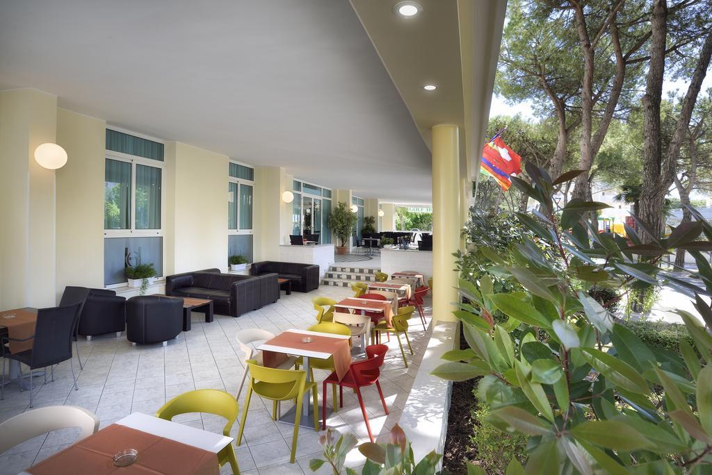 Hotel Golf ***S Bibione Bagian luar foto